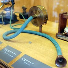 Copy of the original phone of Graham Bell at the Mus&eacute;e des Arts et M&eacute;tiers in Paris