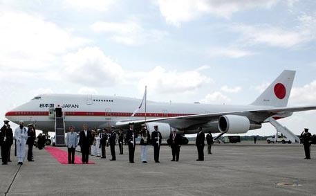 Image:Government aircraft of Japan at Hunter Army Airfield.jpg