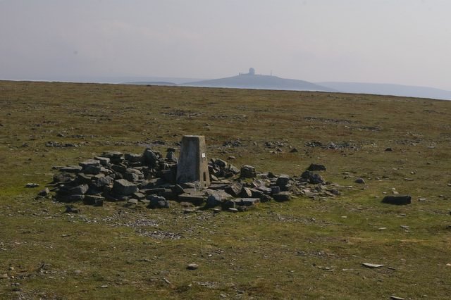 Image:Cross Fell summit.jpg
