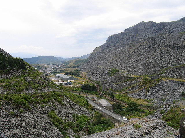 Image:Llechwedd.jpg