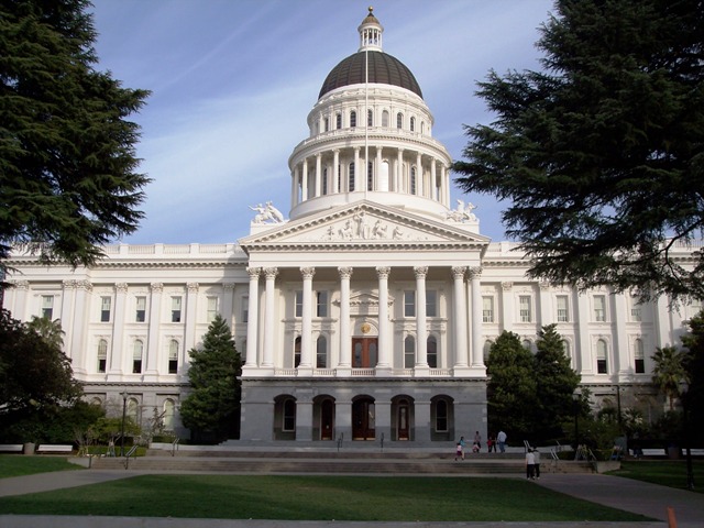 Image:Sacramento Capitol.jpg