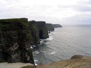 Image:Ireland-CliffsofMoher.jpg