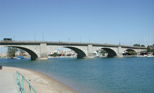 Image:London Bridge Lake Havasu.jpg