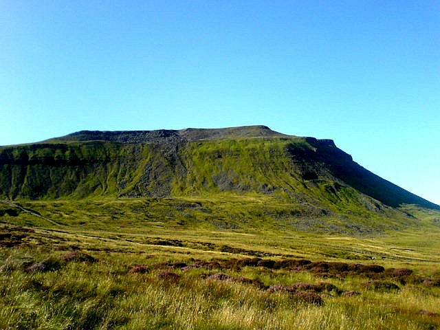 Image:Ingleborough whole.JPG