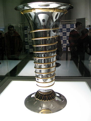 Image:Copa de campe&oacute;n del mundo (Fernando Alonso).jpg