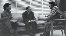 Meeting with French philosophers Jean-Paul Sartre and Simone de Beauvoir in March 1960. Guevara was also fluent in French.