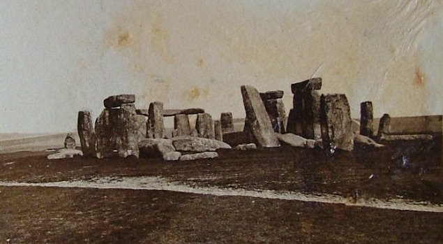 Image:Stonehenge 1877.JPG