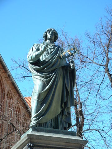 Image:Torun03MonumentToCopernicus.JPG