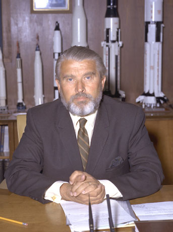 Image:19700202-wernher-von-braun-nasa.jpg