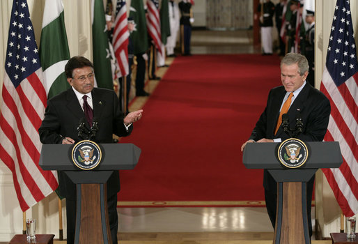 Image:2006 Musharaff at the White House.jpeg