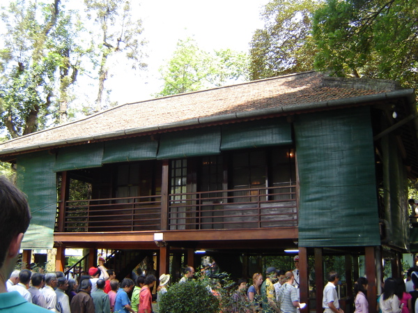Image:Ho-Chi-Minhs-House.jpg