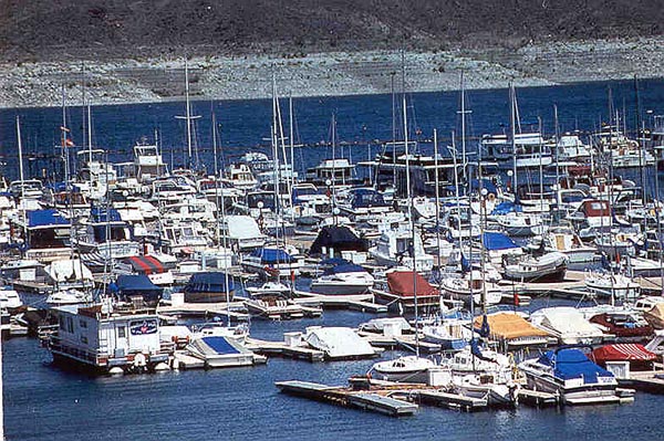 Image:Lake Mead Marina.jpg